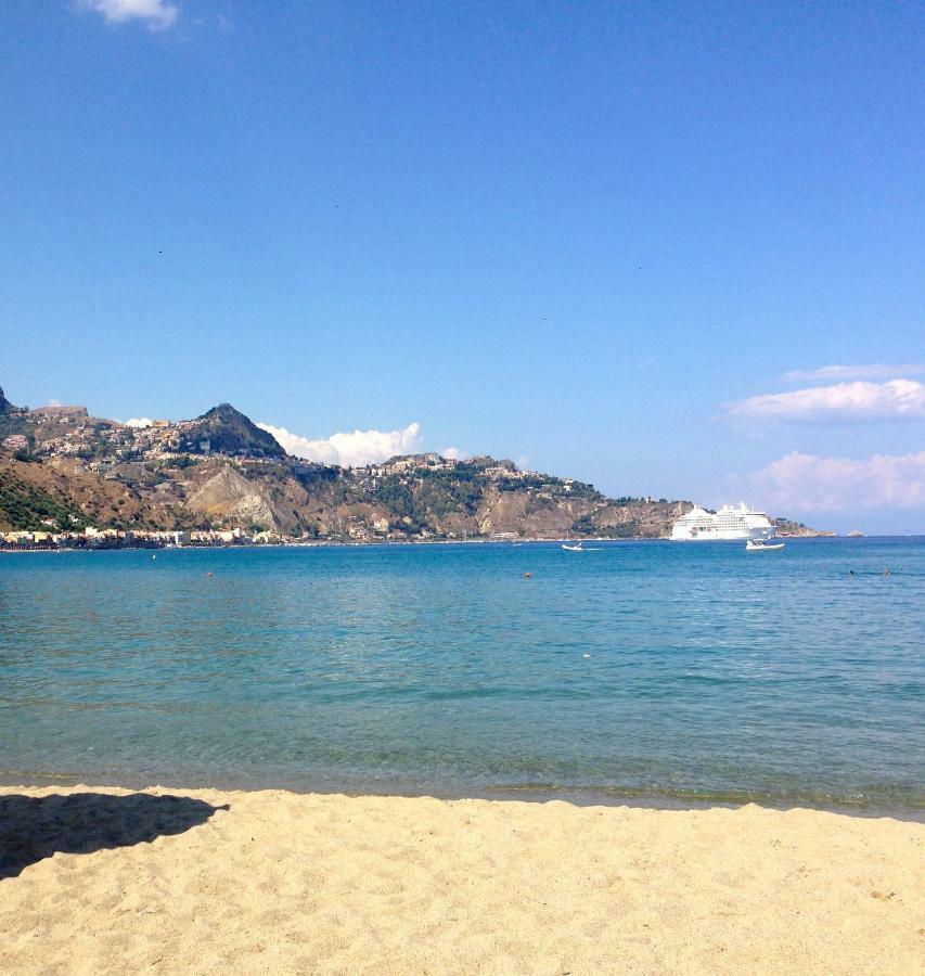 Casa Maccers Lejlighed Giardini Naxos Eksteriør billede