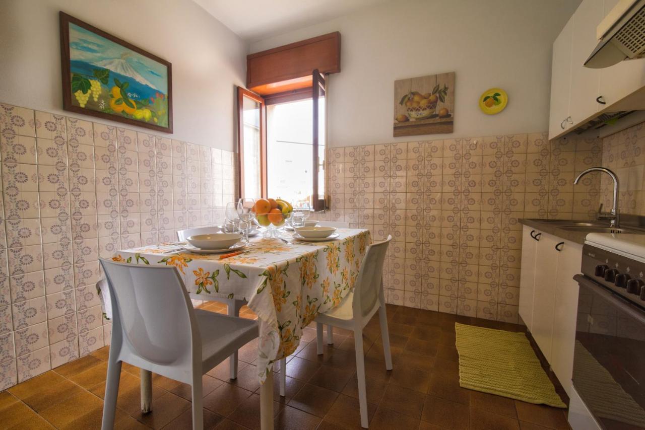 Casa Maccers Lejlighed Giardini Naxos Eksteriør billede